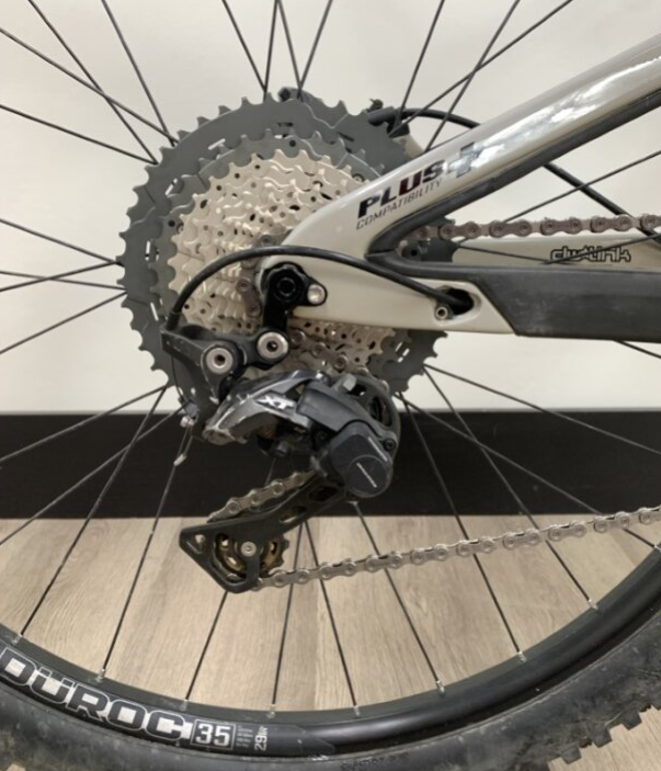 Pivot Firebird 29 - XT Kit - Sandstorm - Medium - Demo 1