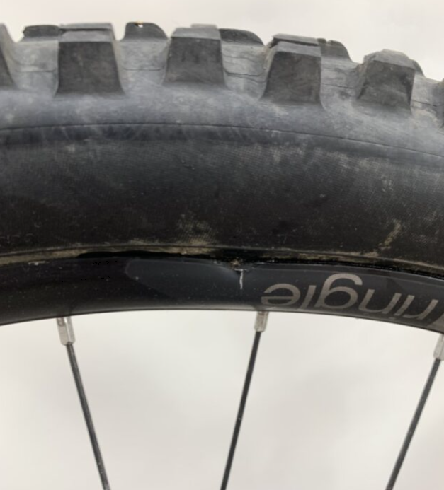 Pivot Firebird 29 - XT Kit - Sandstorm - Medium - Demo 1