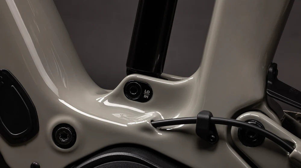 Santa Cruz Vala Carbon MX - 90 Kit - Gloss Gray - 2026