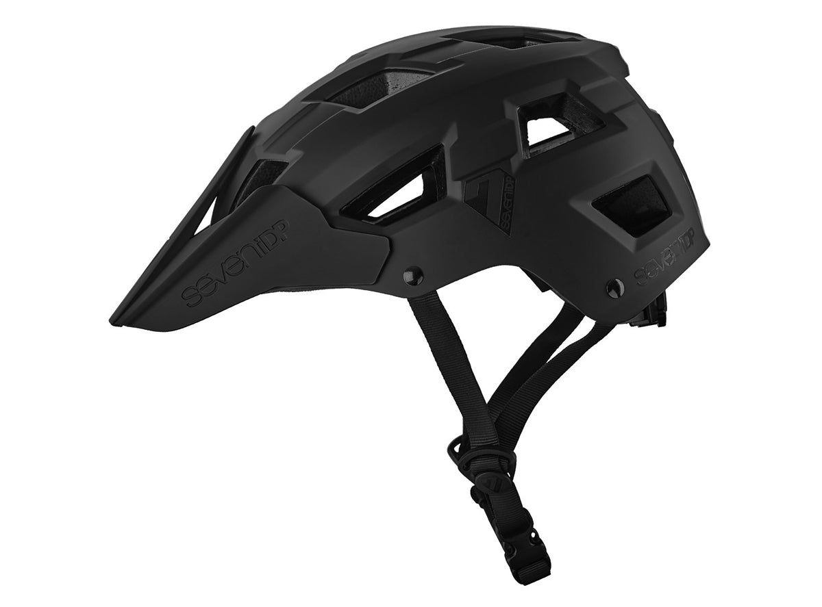 7 iDP M5 MTB Helmet - Black 7 iDP M5 MTB Helmet - Black