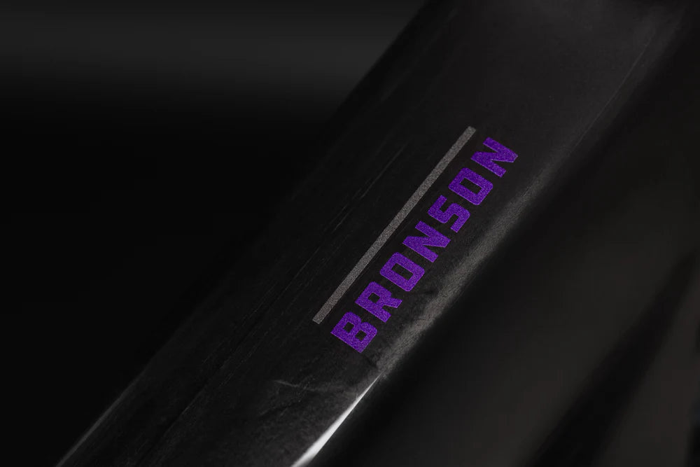 Santa Cruz Bronson Carbon MX - 90 Kit - Gloss Carbon - 2026