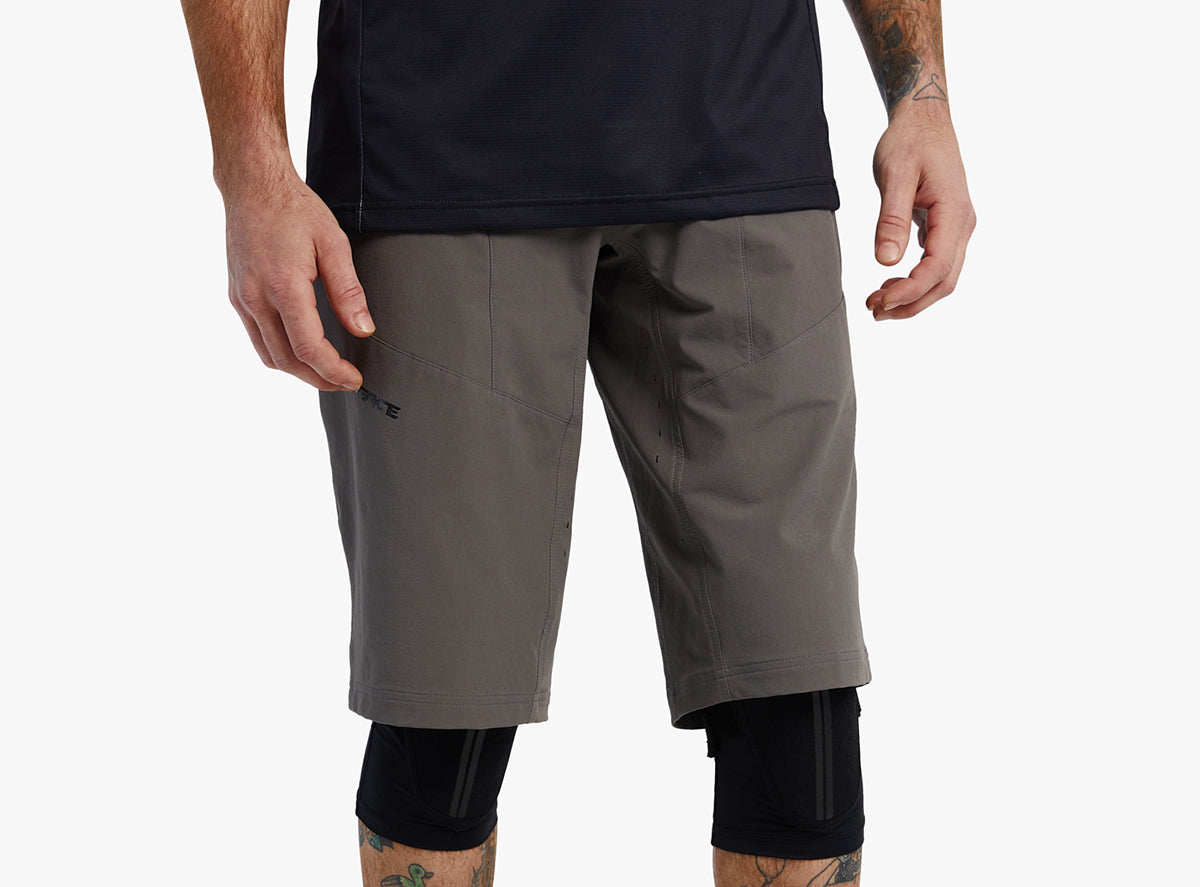 Race Face Indy MTB Short - Charcoal - 2022 Charcoal Small