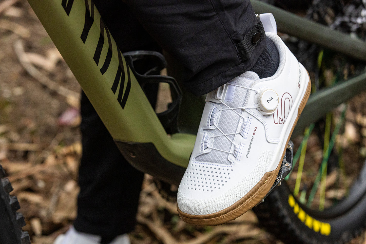 Five Ten Freerider Pro BOA Flat Pedal Shoe - Womens - Ftwr White-Warm Clay-Gray Three