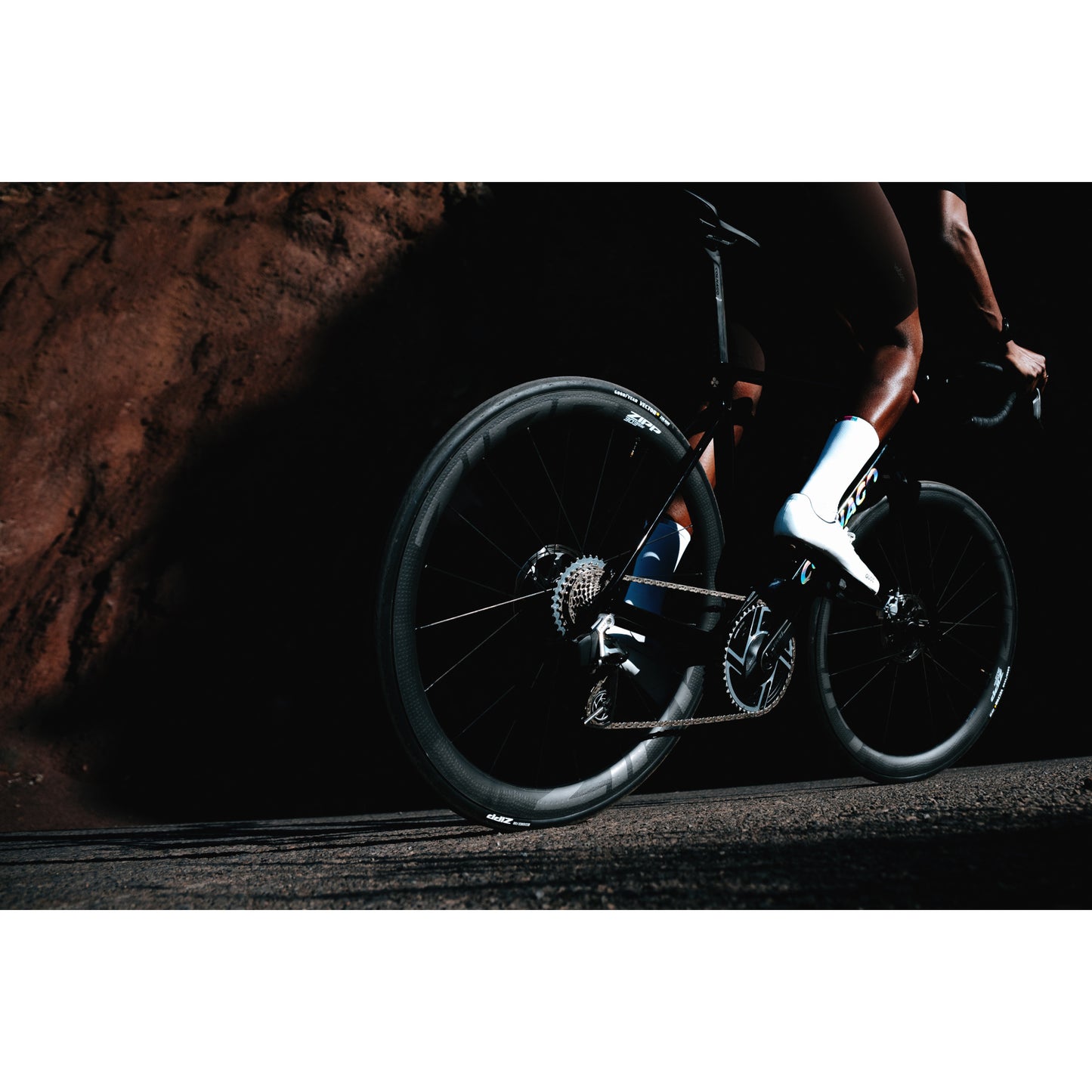 Zipp 303 SW 700c Road Wheel - Front