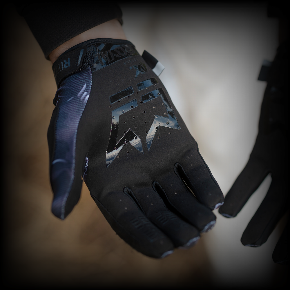Royal Core MTB Glove - Youth - Barbed Wire