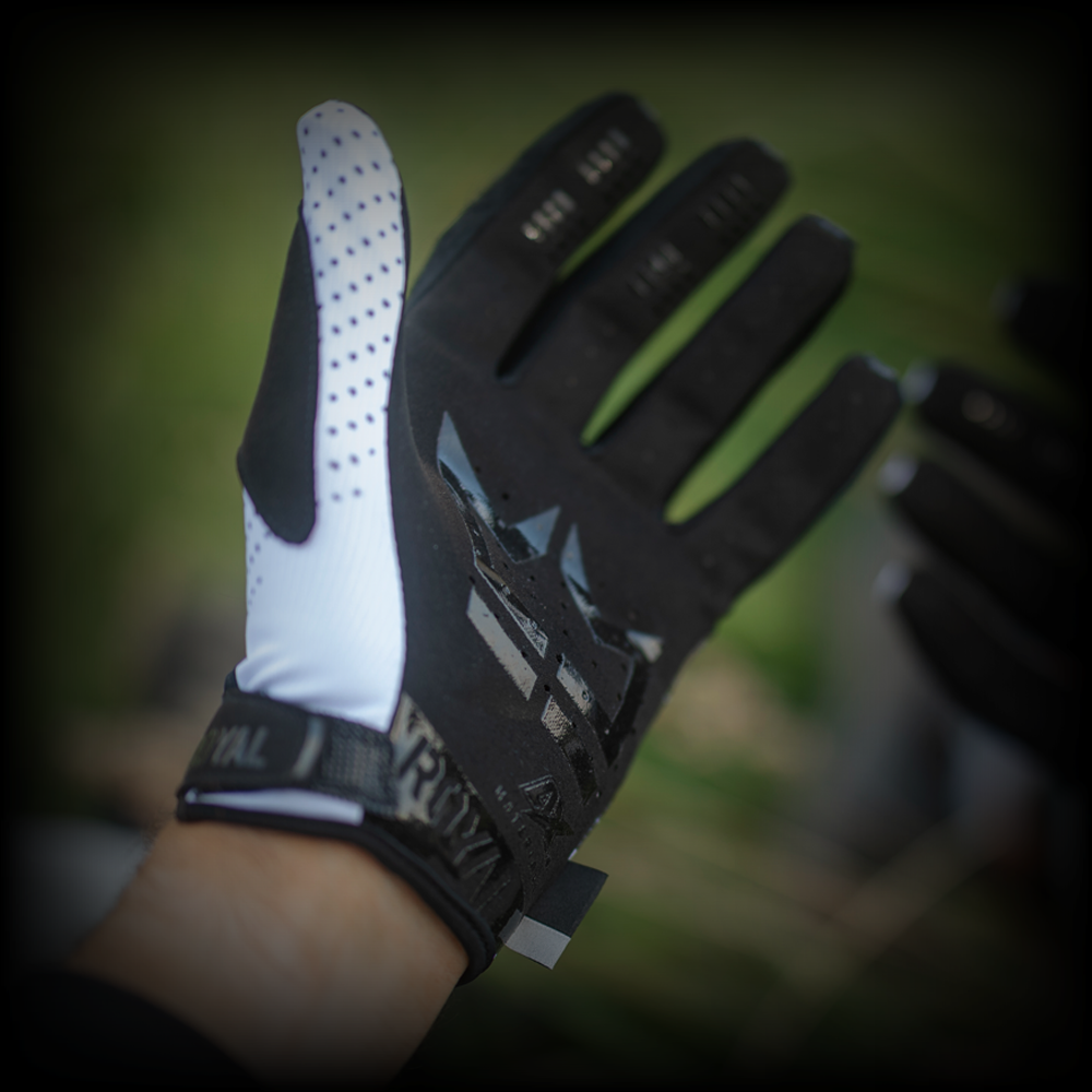 Royal Core MTB Glove - Dot Fade - Black-White
