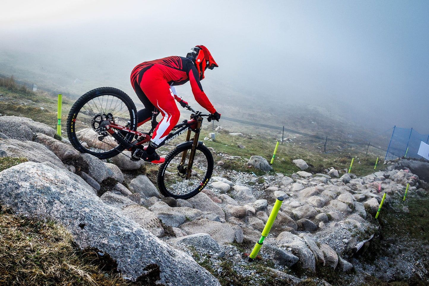 Santa Cruz V10 CC MX - DH X01 - Gloss Black Sparkle - 2025