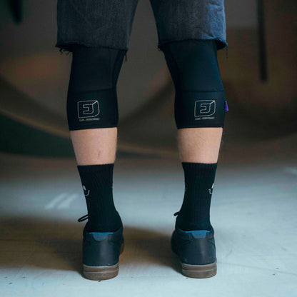 G-Form EJ Knee Guard - Black