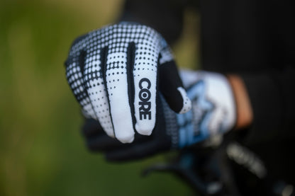 Royal Core MTB Glove - Dot Fade - Black-White