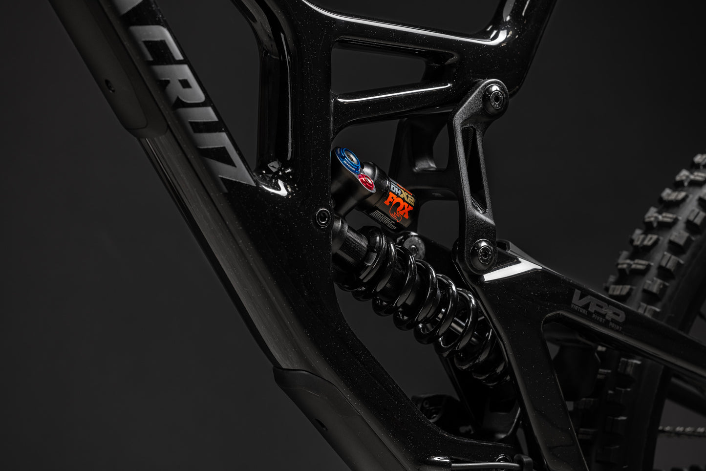 Santa Cruz V10 CC 29 - DH S Kit - Gloss Black Sparkle - 2025