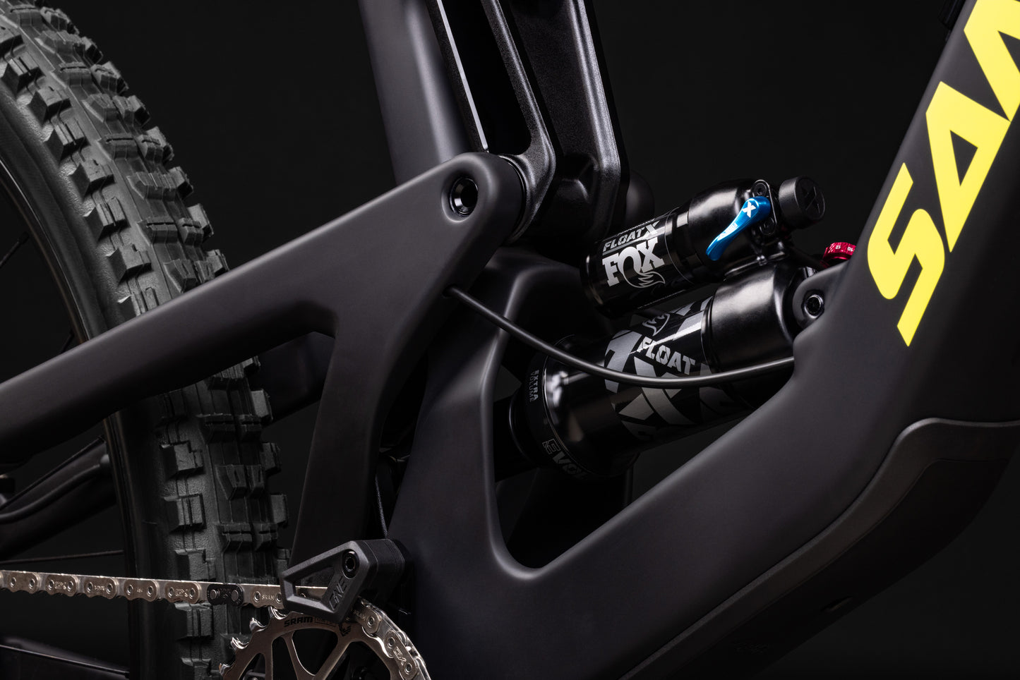 Santa Cruz Nomad Carbon MX - 90 Kit - Matt Black - 2026