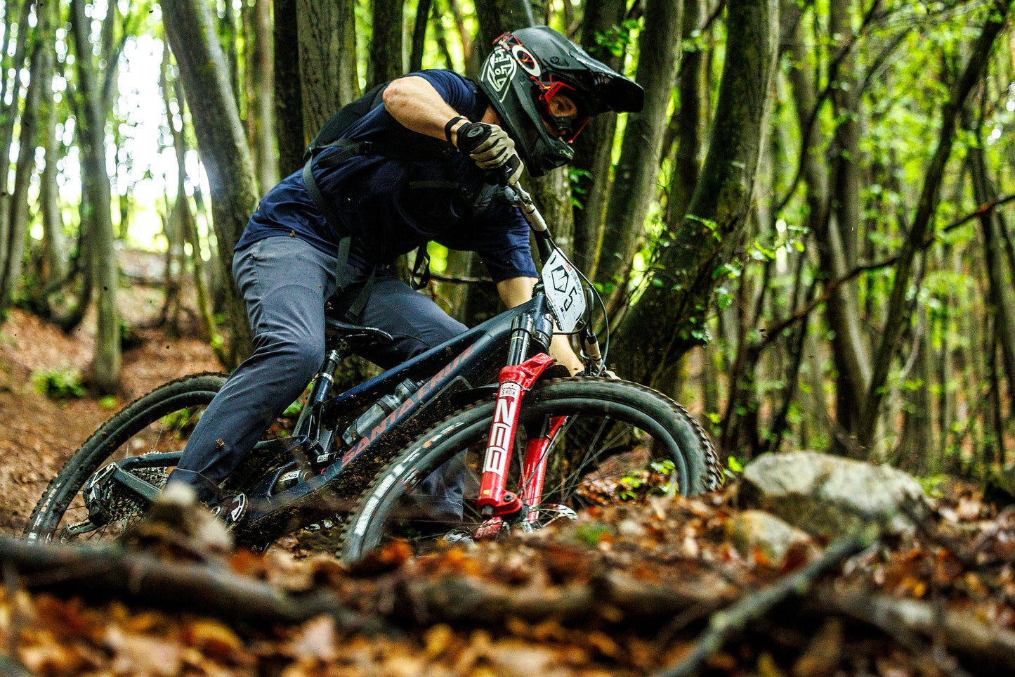 Santa Cruz Nomad Carbon MX - 70 Kit - Gloss Coral - 2026