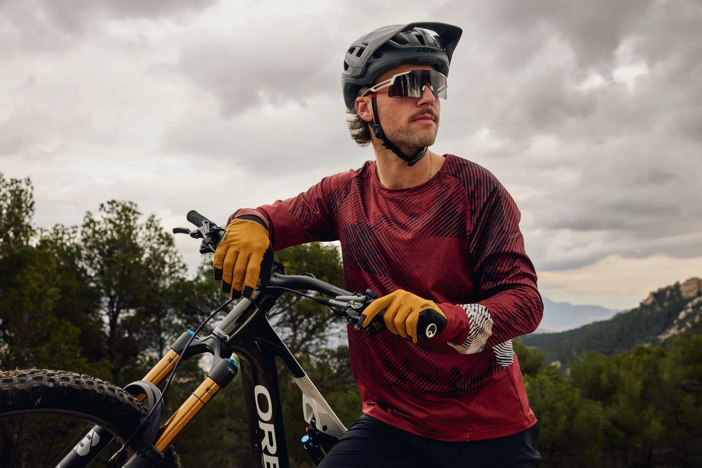 Shimano Equinox Photochromic Sunglasses - Matte White