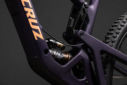 Santa Cruz Hightower Carbon 29 - R Kit - Matt Deep Purple - 2025