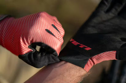 Yeti Enduro MTB Glove - White Distortion