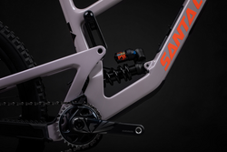 Santa Cruz Nomad Carbon MX - S Kit - Gloss Gypsum